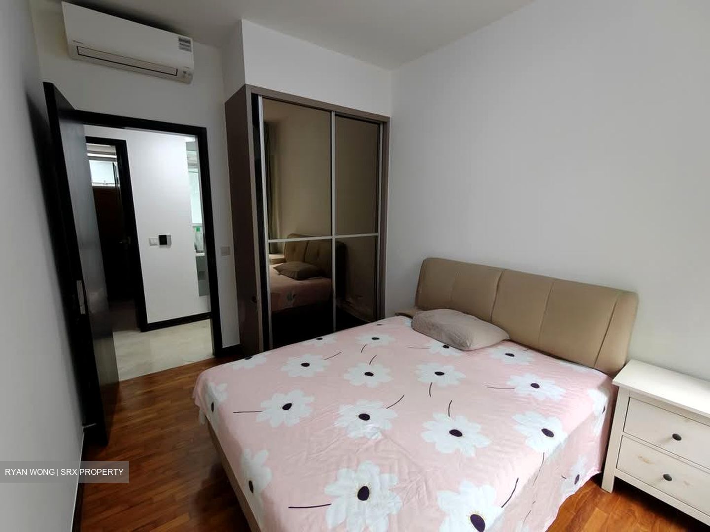 euHabitat (D14), Condominium #568093071